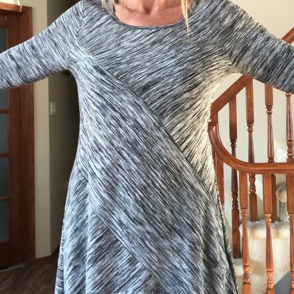 NWD grey/white/black 3/4 sleeve tunic - Picture 14 of 14